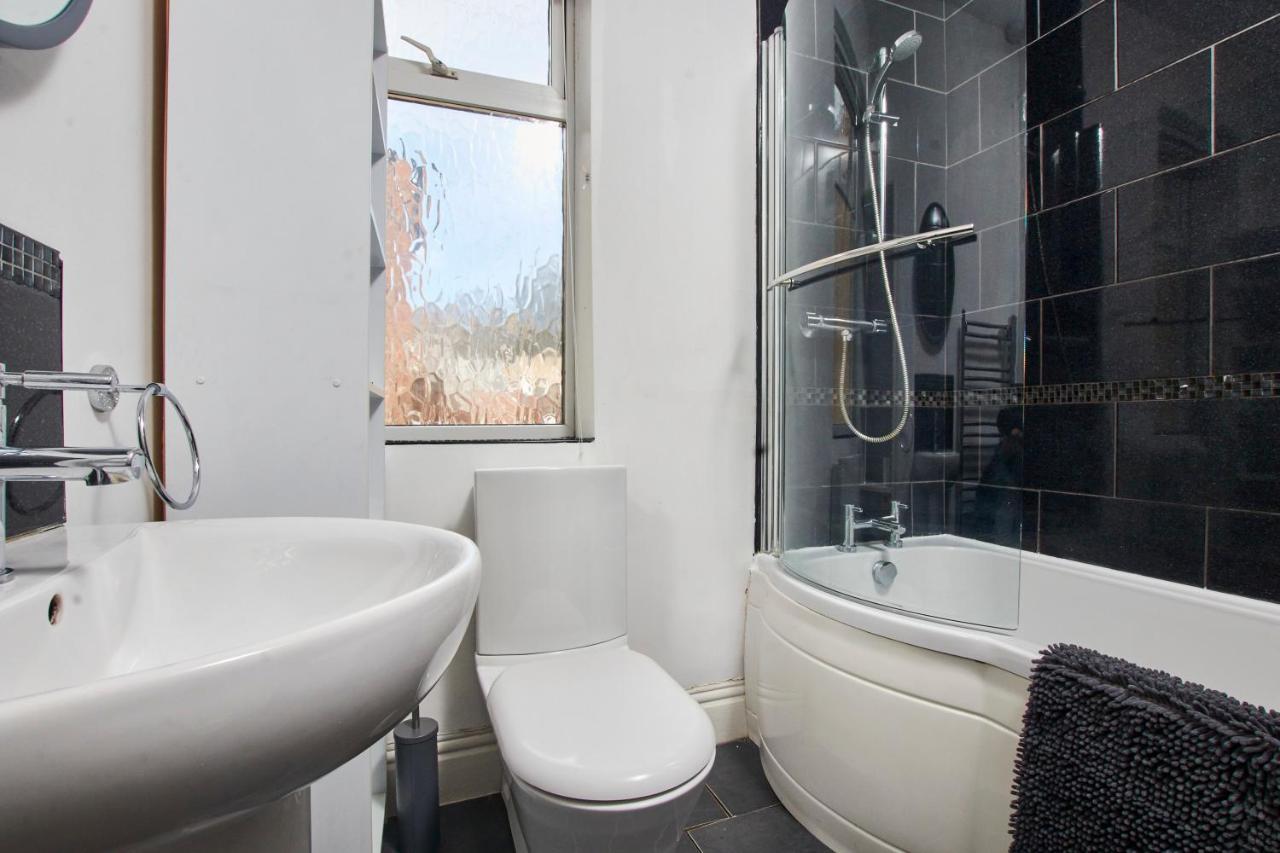 Stylish 2 Bedroom Flat - Close To Newcastle City Centre غيتْسْهيد المظهر الخارجي الصورة